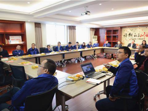 深学细悟转达头脑实力 ——平博集团党总支开展学习十九大精神 