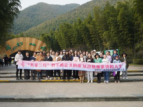 “青春如你，，，，，，，不被界说” —— 致敬活出热辣滚烫人生的你