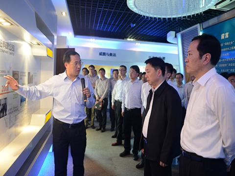 镇江市委书记夏锦文莅临平博股份视察